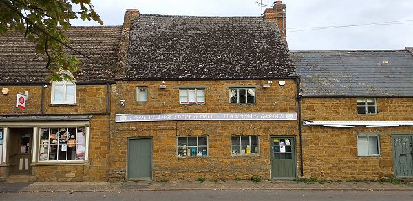 Terraced retail buildings