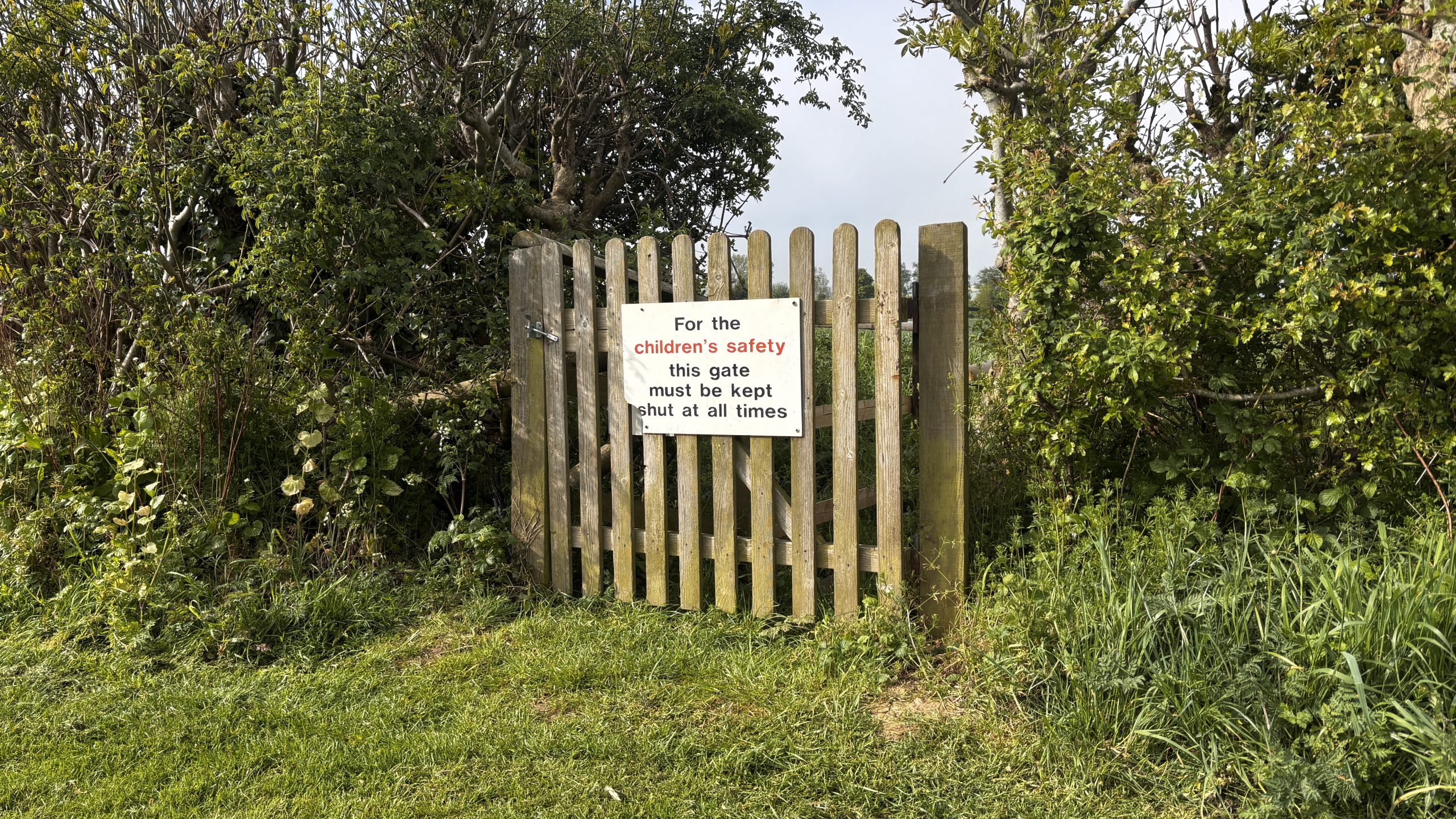 Playing field gate